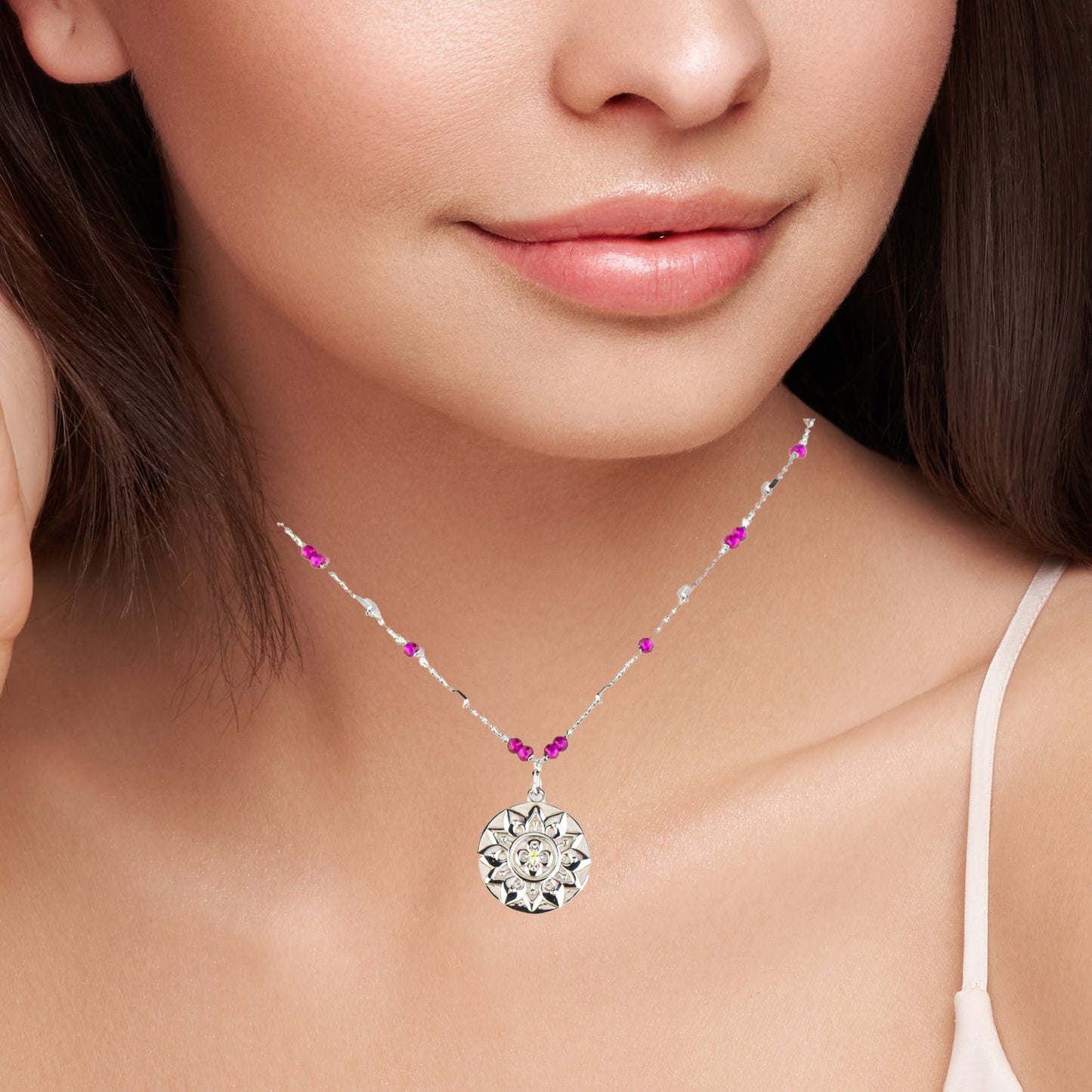 Girocollo in argento 925/ooo con medaglia mandala & pietre preziose